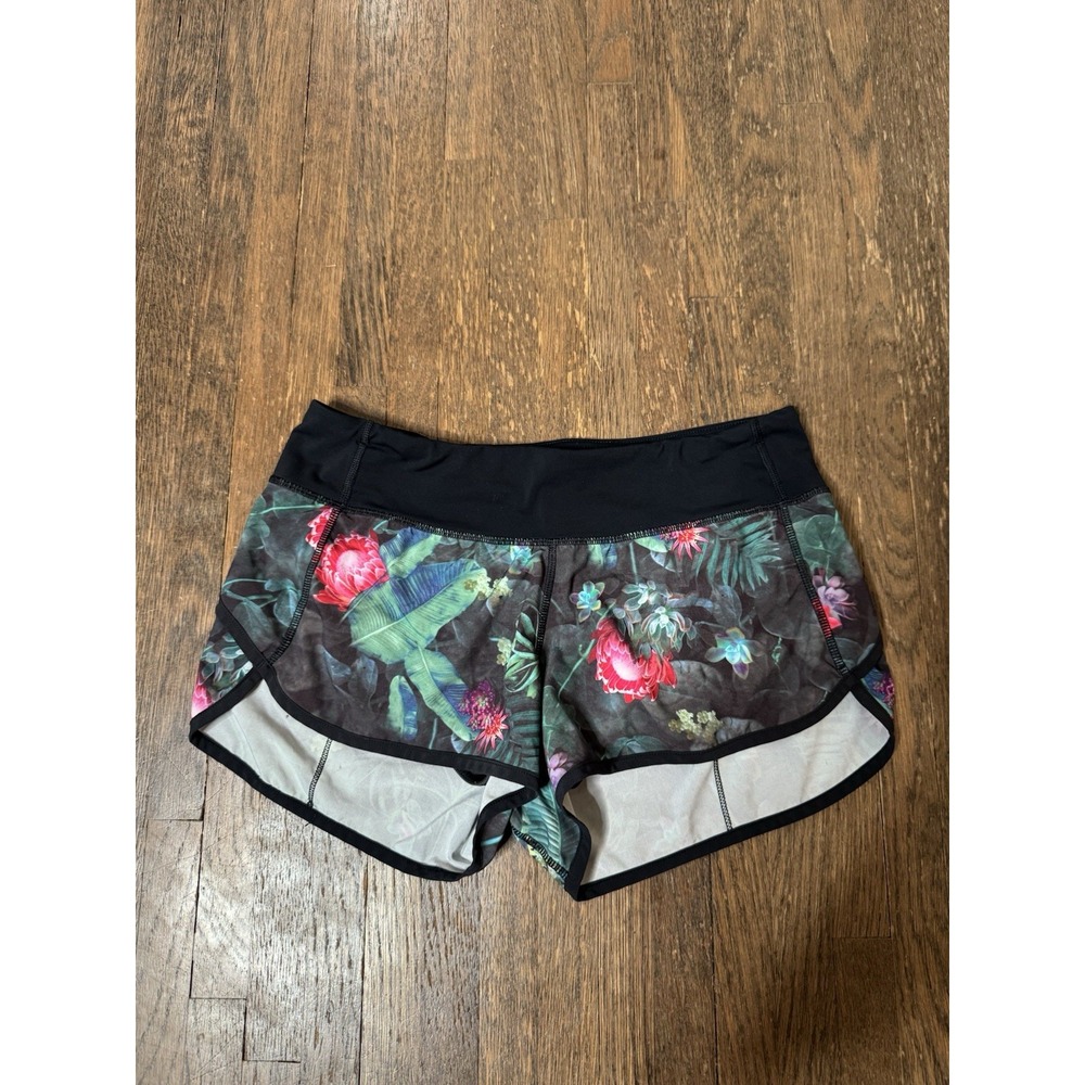Lululemon Run Speed Shorts 2.5" Curious Jungle Green Black Floral Palm Print 6